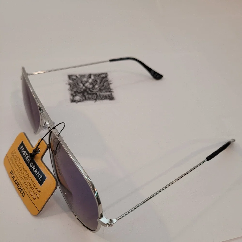 Foster Grant Sunglasses Men Polarized Aviator Silver Blue Mirrored‎ SR1124 FF09
